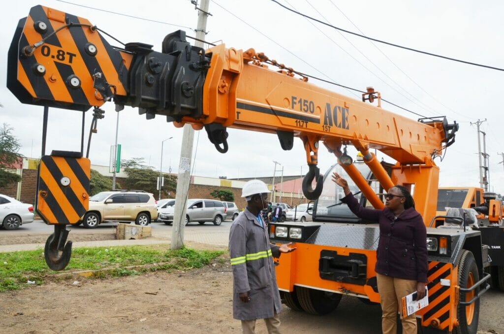new crane added to car and general construction equipment range